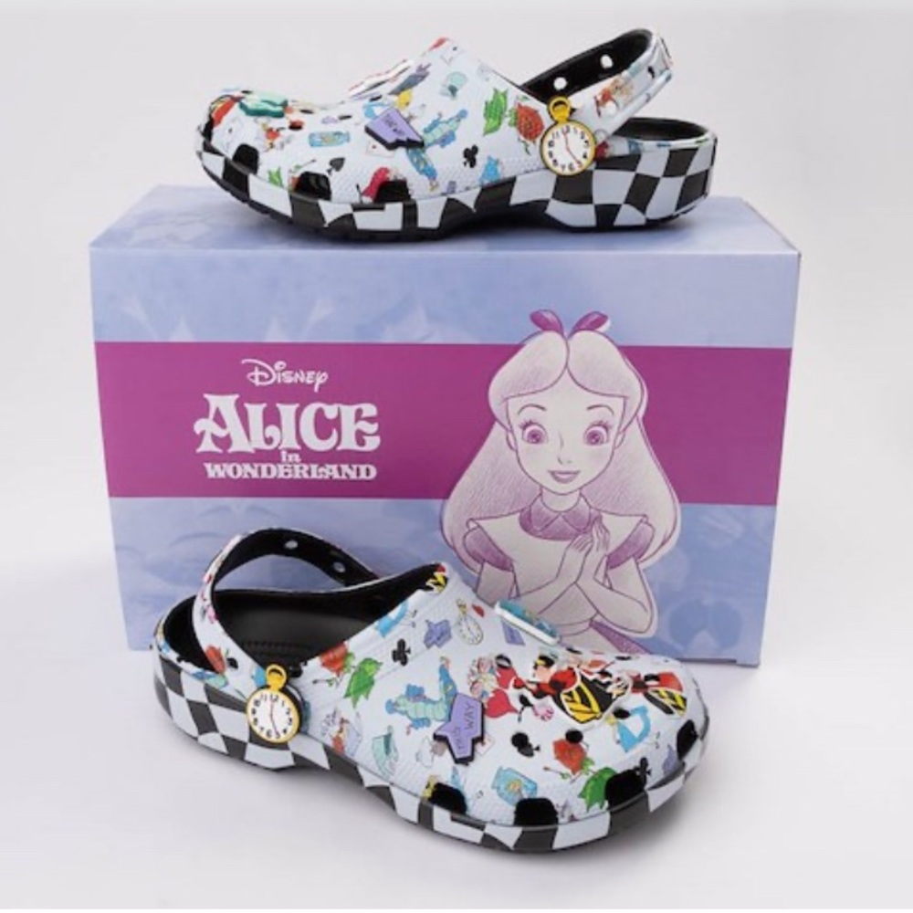 New Disney Alice in Wonderland Crocs women’s size 7
